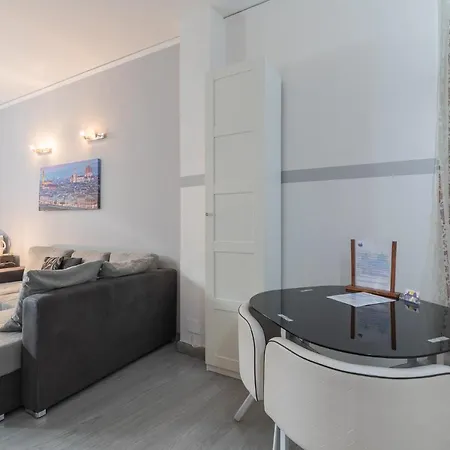 Ponte Vecchio Flat