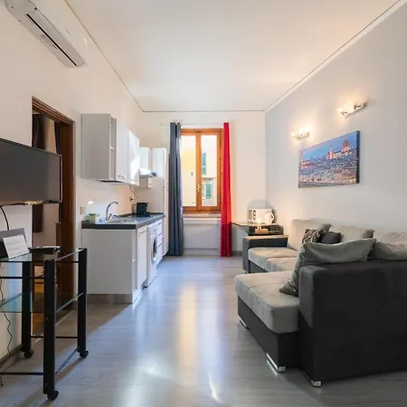Ponte Vecchio Flat